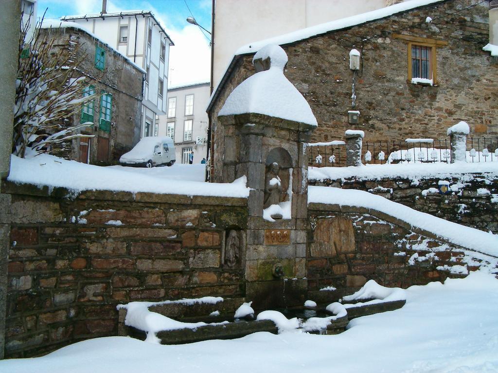 Pension Casa Manolo A Fonsagrada Exteriör bild